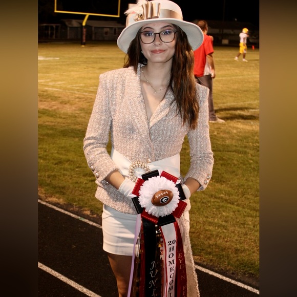 Dresses & Skirts - TWEED TAN WHITE HOMECOMING SUIT HAT DRESS GUC ALTERED PEARL BUTTONS WOOL HAT SM